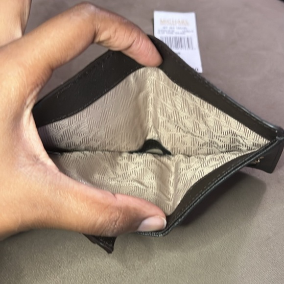 Michael Kors Wallet - Picture 3 of 5